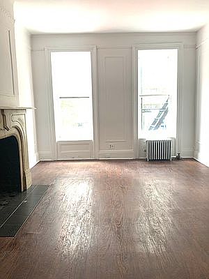 3rd image of 1341 2nd Ave APT 2S