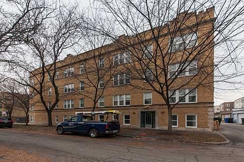 1st image of 5000 N Washtenaw Ave APT 3