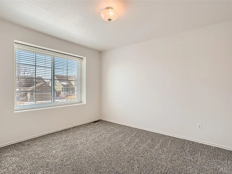11640 Elizabeth Pl — Photo 11