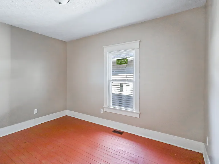 2522 Wilson Ave — Photo 11