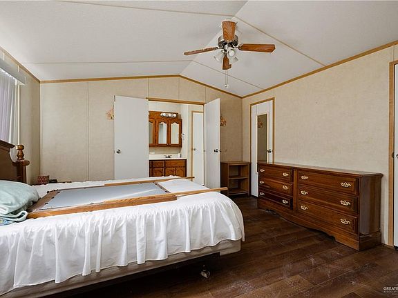 5th image of 5645 Bionas St