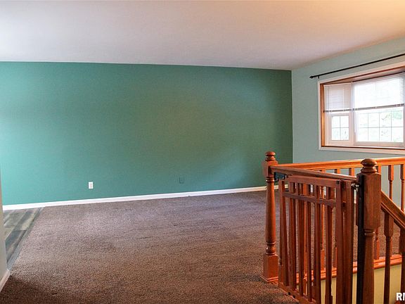 3rd image of 2304 W Manito Ct