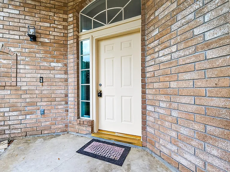 3135 Silver Cedar Trl — Photo 4