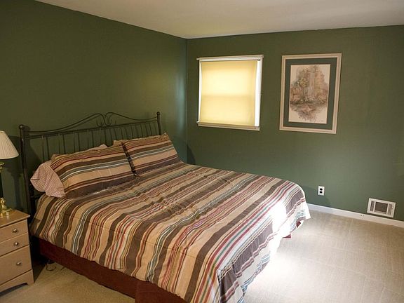 Short Term Rental Master Bedroom- East Brunswick 