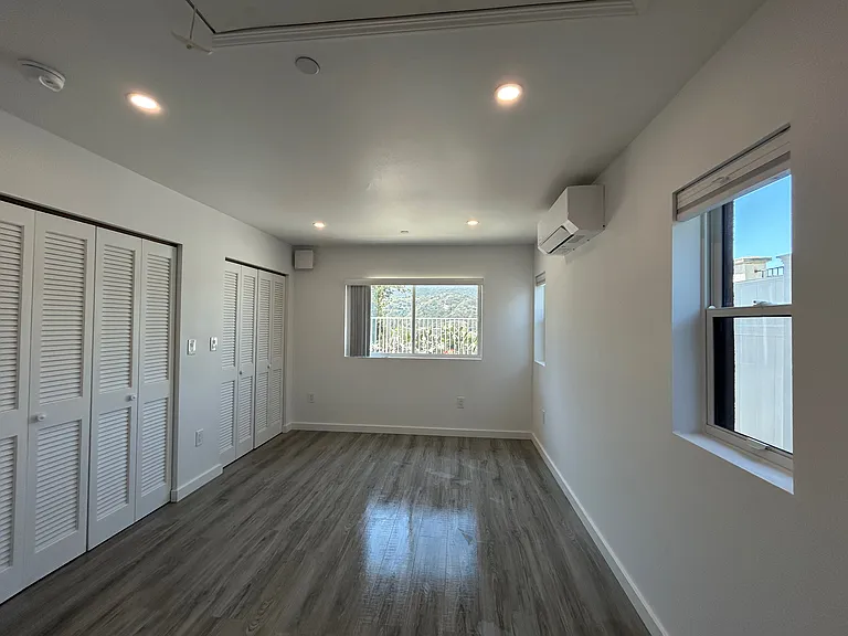 870 Windridge Cir #1 — Photo 38