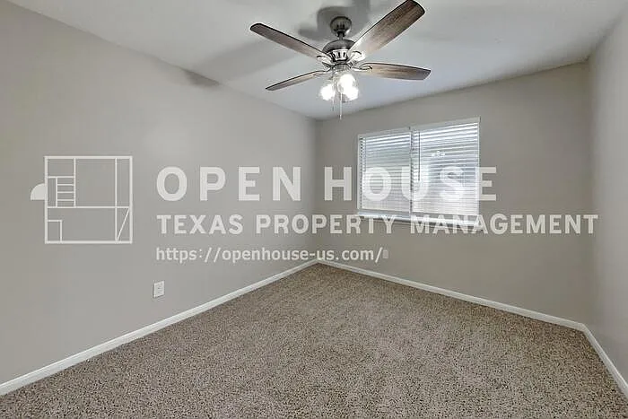 28811 Stapleford St — Photo 15