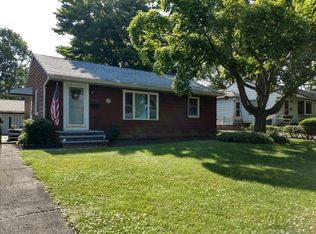 5415 Harmony Ln, Willoughby, OH 44094