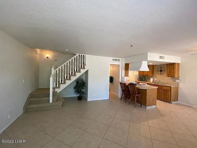 929 Genoa Dr — Photo 7