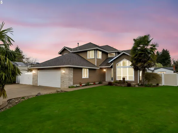 318 NE 16th Ave, Hillsboro, OR 97124
