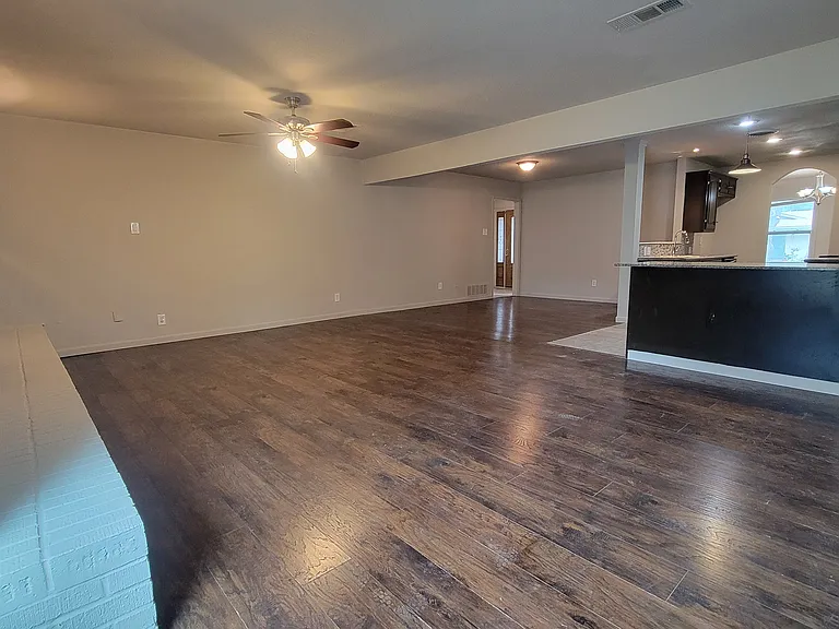 5613 Ammons St — Photo 6