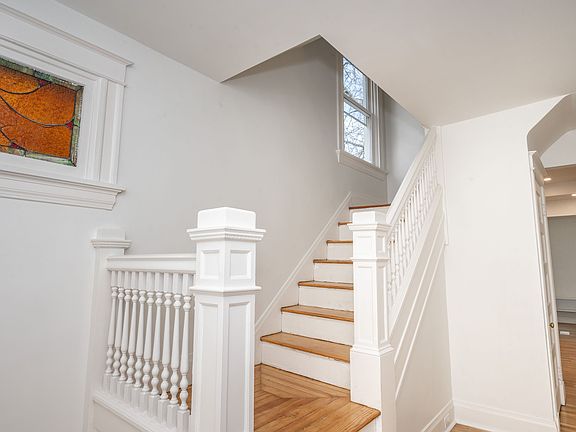 4th image of 4216 Brownway Ave #1