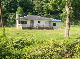 2663 Bakers Fork Rd, Charleston, WV 25311