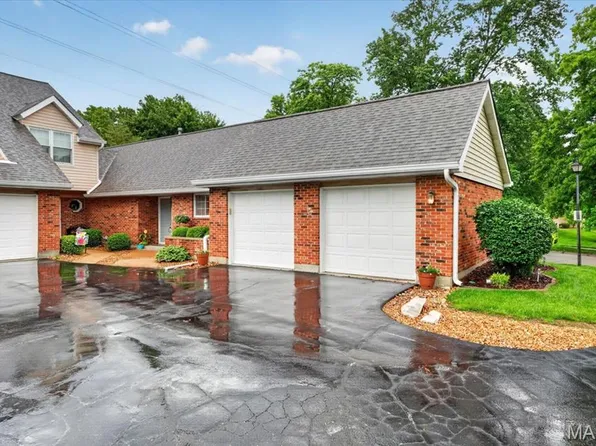 1031 Pocono Trl, Ballwin, MO 63021