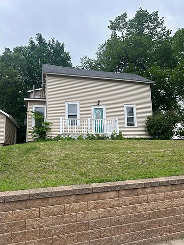 1129 Barland St Photo 1