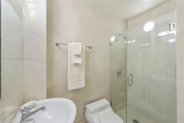 Sold by Nest Seekers International | media 26