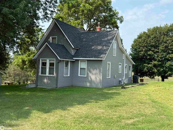 407 5th St, Defiance, IA 51527