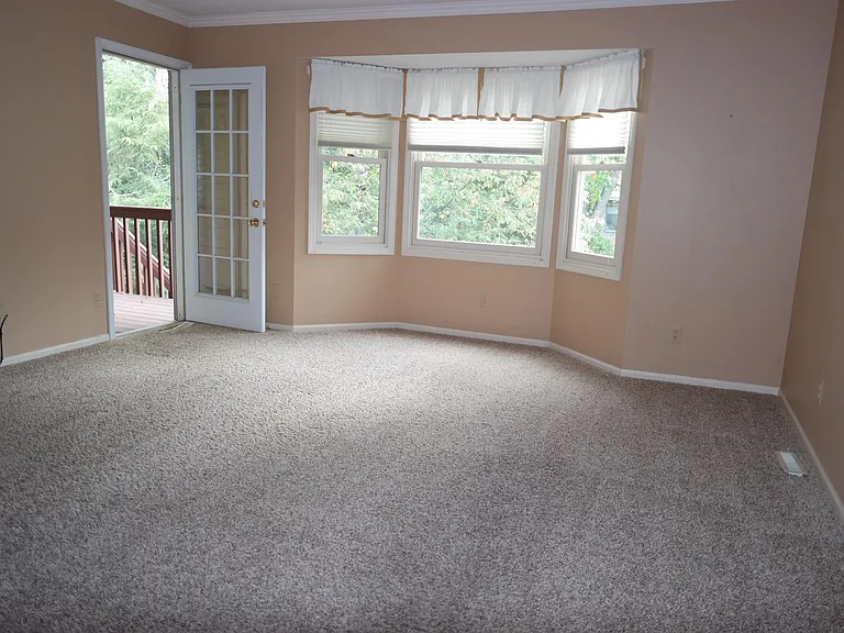 525 Spring Lane Dr — Photo 12