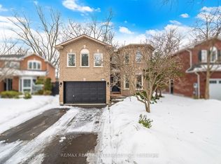 1104 Feeley Ct, Mississauga, ON L5J 4S5