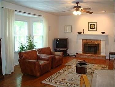 4th image of 8528 Reserve Ct