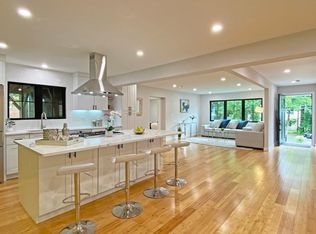 9 Glazer Rd #9, Newton Center, MA 02459