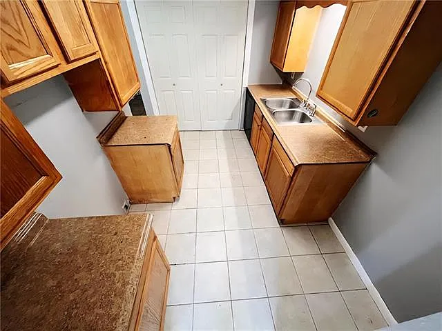 917 W Monterey Ct #B — Photo 5