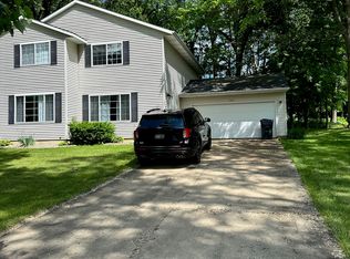 242 Fairway Ct #A, Plainwell, MI 49080
