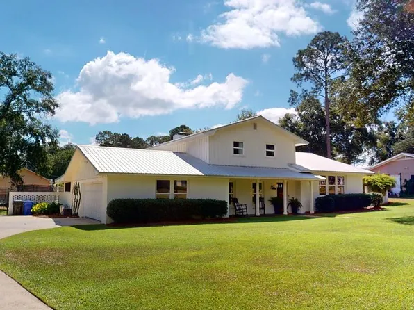 505 Randwick Rd, Dothan, AL 36301