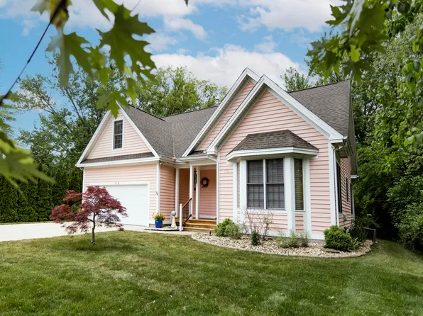 115 S Chicago St, New Buffalo, MI 49117