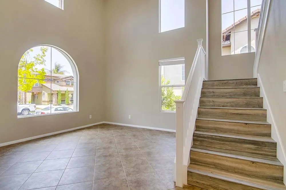3 bed, 2.5 bath, 2088 sqft, $4,650 — Photo 3