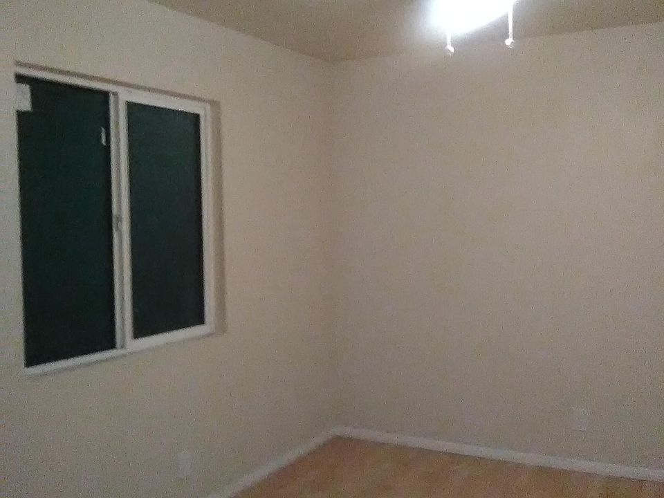 2nd image of 2209 S Mansfield Ave