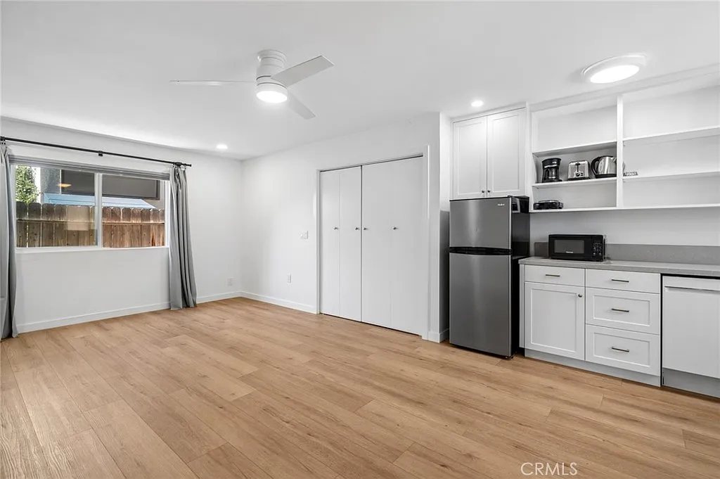 513 1/4 Larkspur Ave — Photo 2