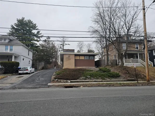 97 Fulton Ave, Poughkeepsie, NY 12603