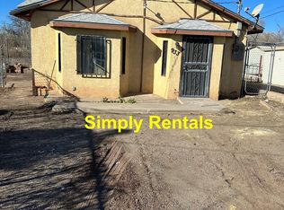 933 Goff Blvd SW, Albuquerque, NM 87105