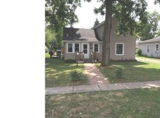 321 W Washington St, Grand Ledge, MI 48837