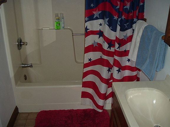 Full sized bathroom shown here.