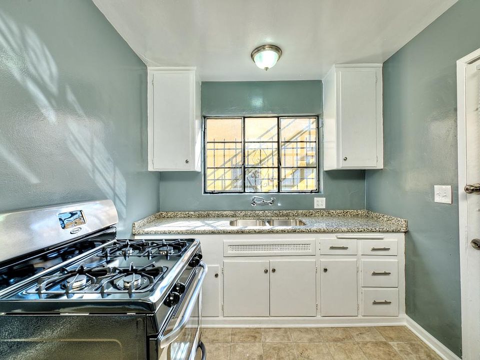 1st image of 4138 Somerset Dr