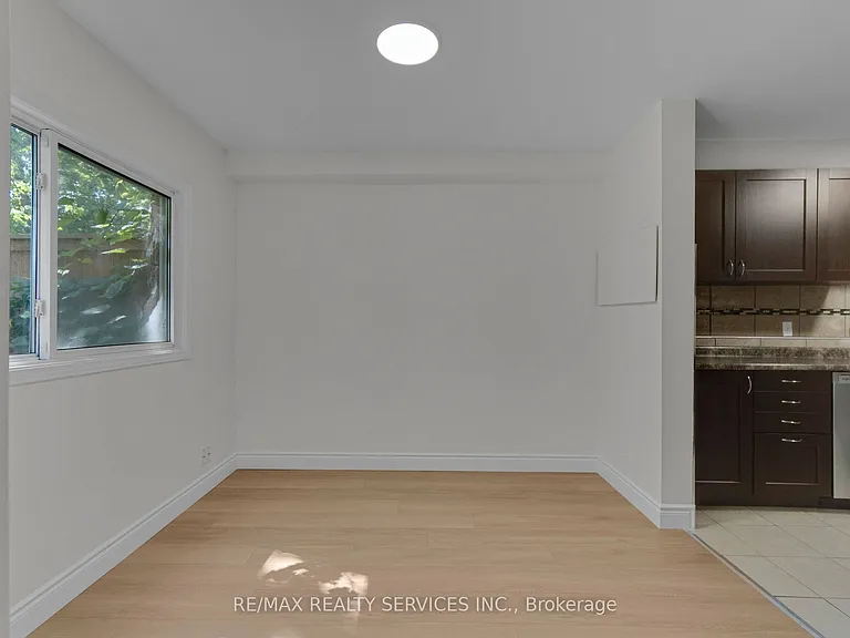 1140 Tavistock Dr #8 — Photo 8
