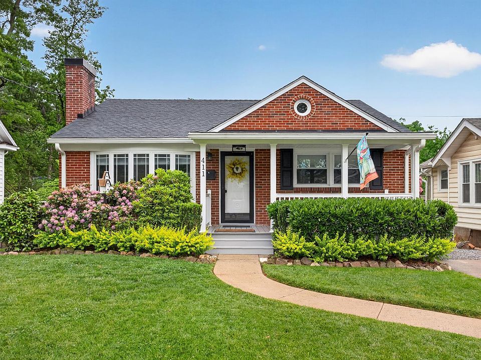 1st image of 411 Oakridge Blvd