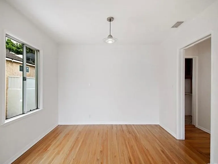 6222 W 85th Pl — Photo 10
