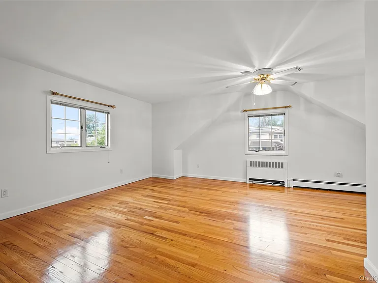54 Edgewood Rd — Photo 14