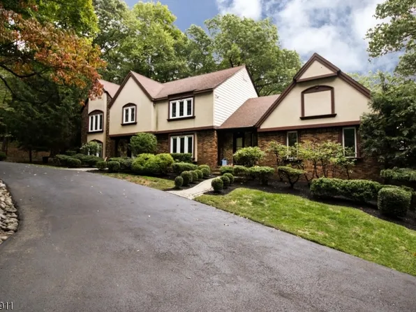 725 Natures Way, Franklin Lakes Boro, NJ 07417