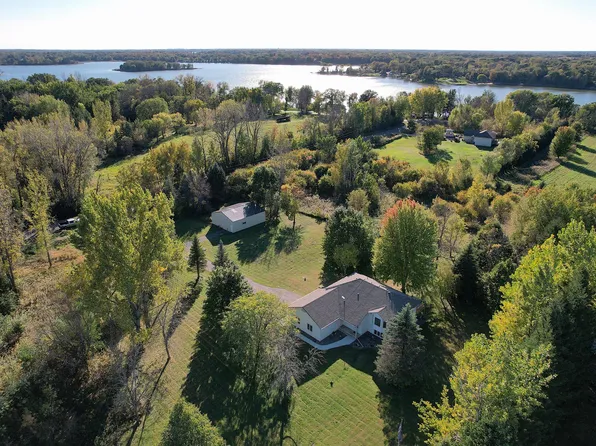 13860 325th St, Center City, MN 55012