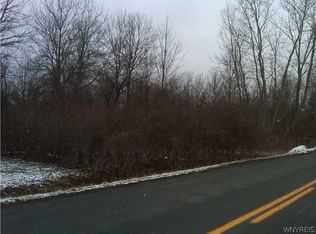 600 Blossom Rd, Elma, NY 14059