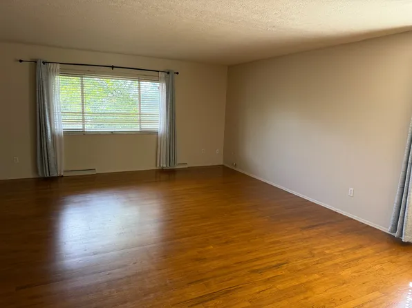 2610-2624 Chamberlain Rd, Akron, OH 44333