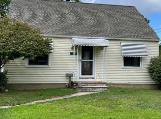 724 Cedarbrook Dr, Painesville, OH 44077