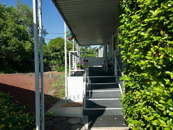 3rd image of 41 Plymouth Way