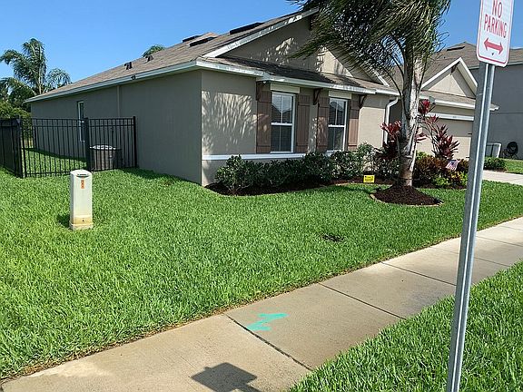 3rd image of 5767 Marsh Landing Dr