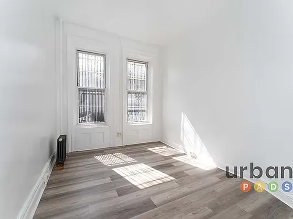 893 Saint John's Place image 4 of 7