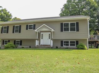 1 Aldrich Rd, Brookfield, CT 06804