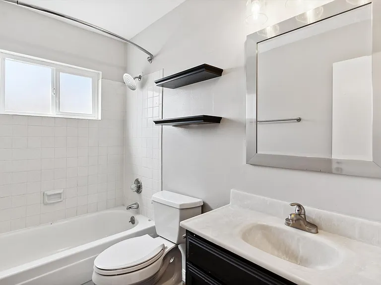 12912 Bryce Ave NE — Photo 20